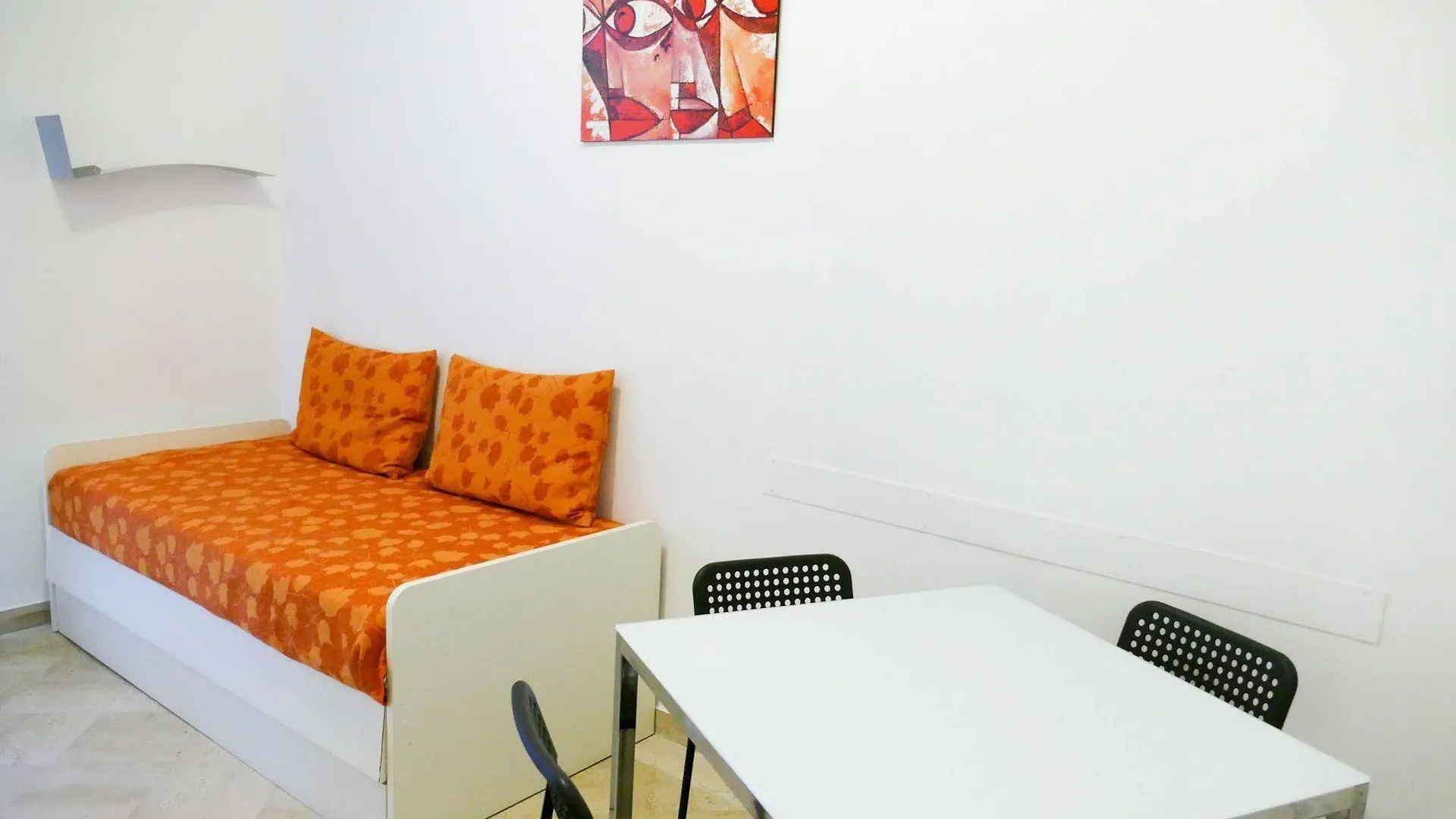 *** Apartahotel Visa Residence Bari Italia